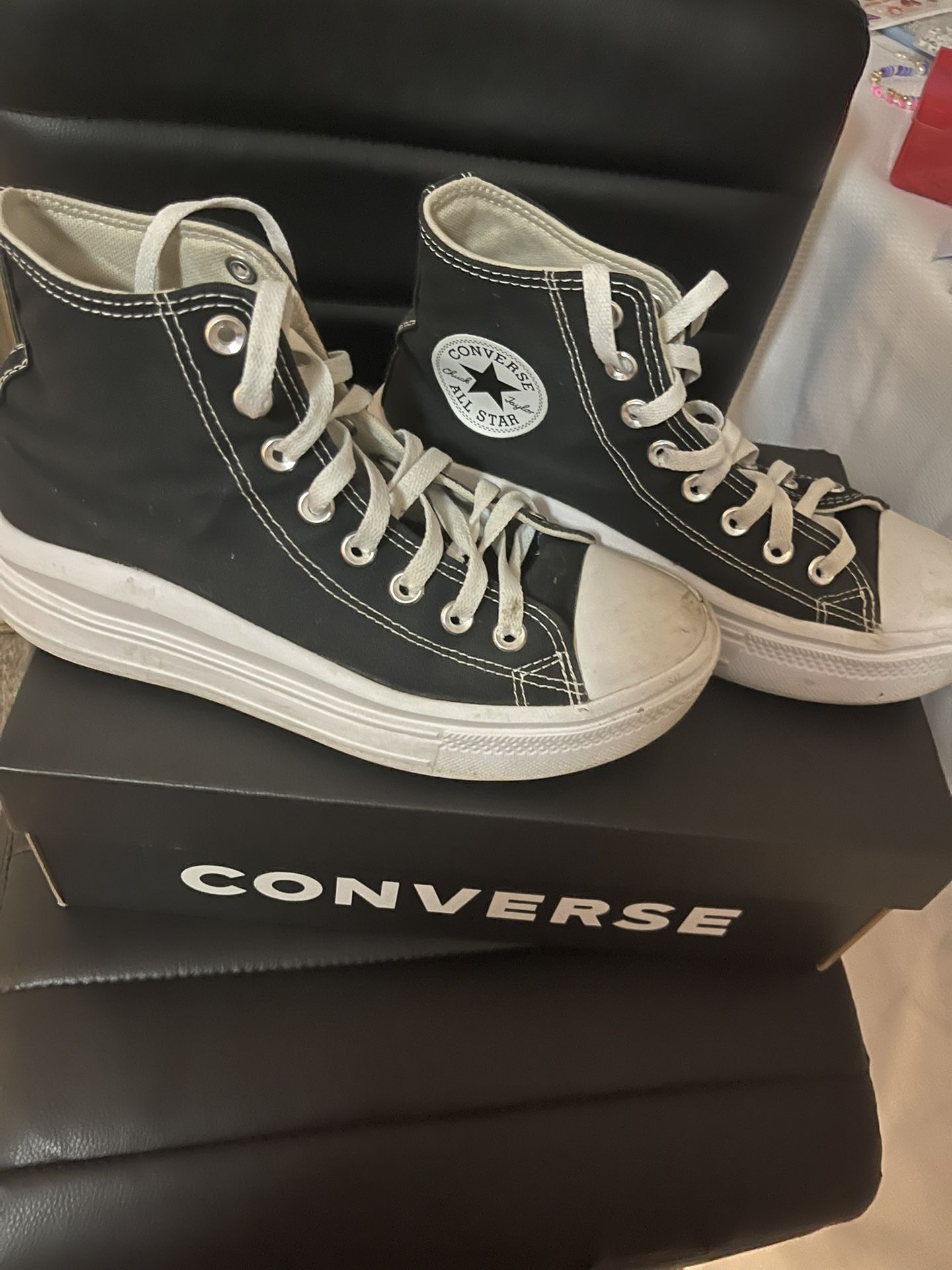 Converse Size 8