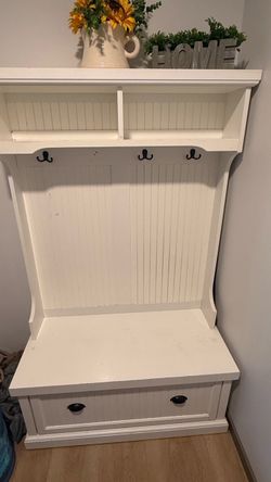 Entrance cabinet