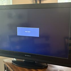 Dynex 32 Inch TV With Remote 