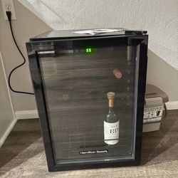 Hamilton Beach, 22-Bottle Wine/Beverage Cooler, Precision Digital Temperature control