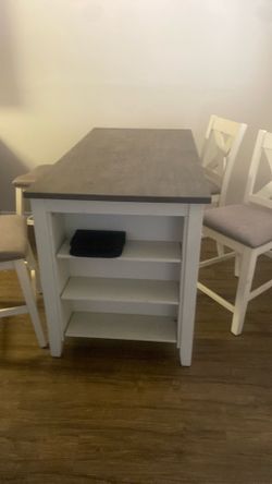 Dinning table