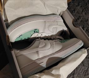 New  Nike Air Force 1 sz 3