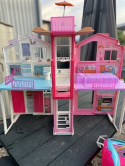 BARBIE HOUSE AND CARS