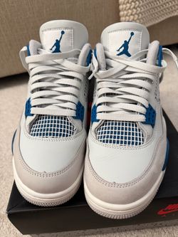 Air Jordan 4s Size 8.5 Military Blue