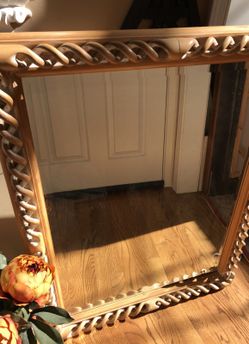 MIRROR SIZE 28”x 36”