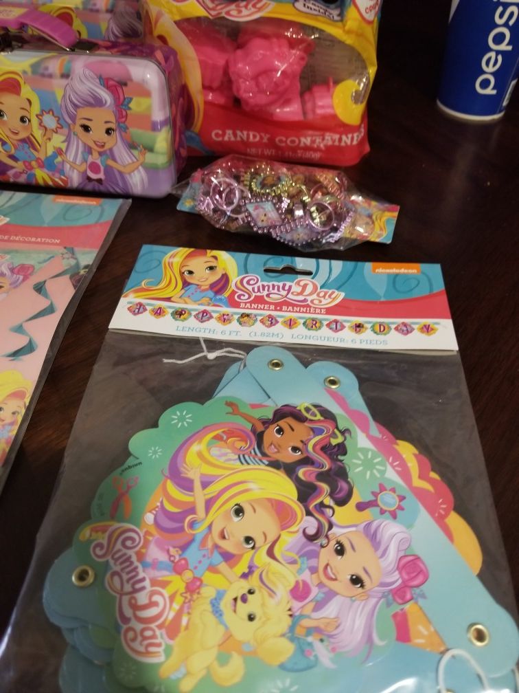 Sunny day party decoration