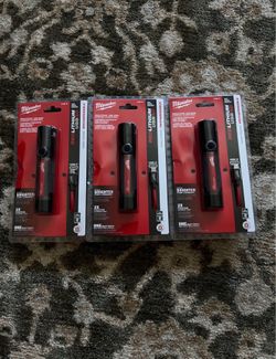 800 Lumens LED USB Rechargeable Fixed Focus Flashlight-$45 each