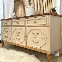 !!SOLD!! Original Mid Century Dresser/ Credenza 