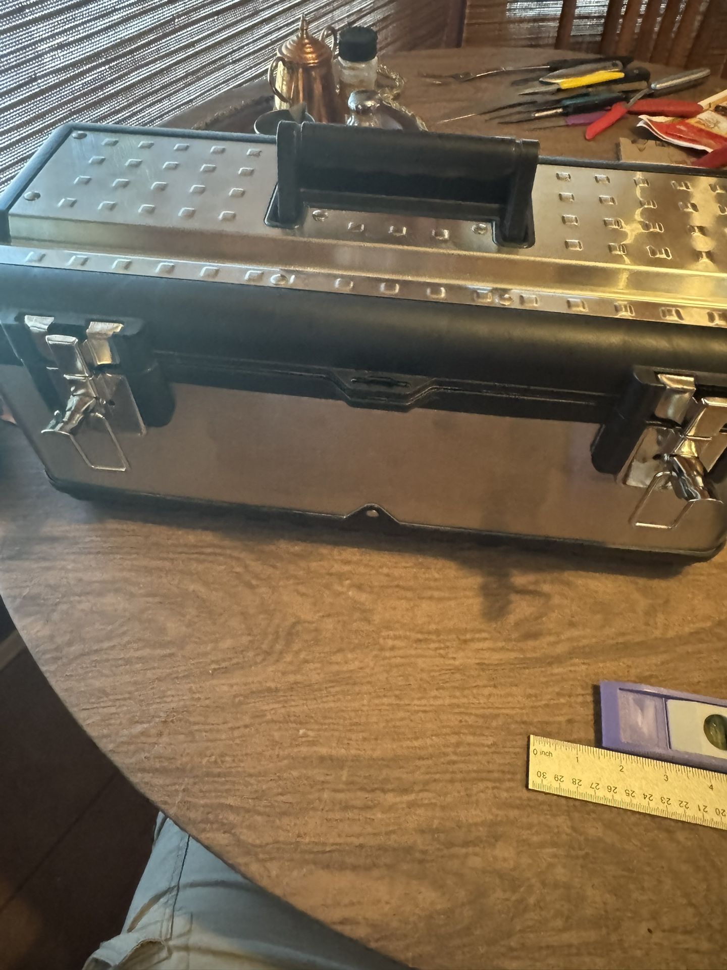 Brand New Tool Box! 18-1/2" Diamond Plated Tool IBox.
