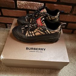 burberry london england low top sneakers (42)