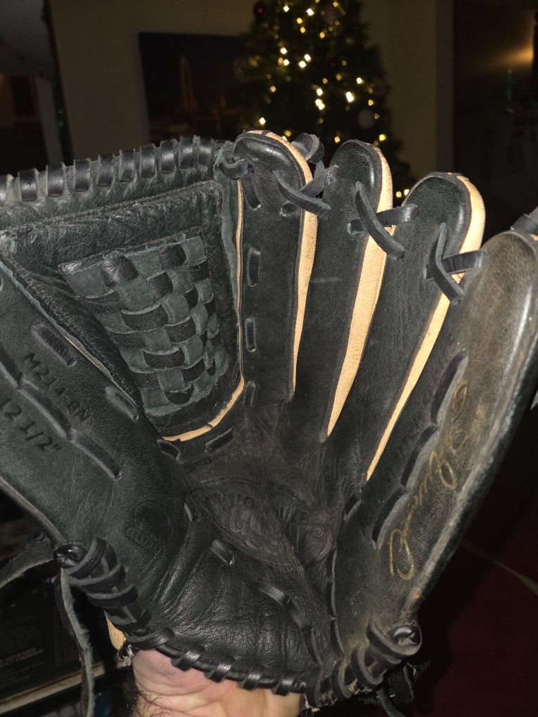 Louisville Baseball Glove
