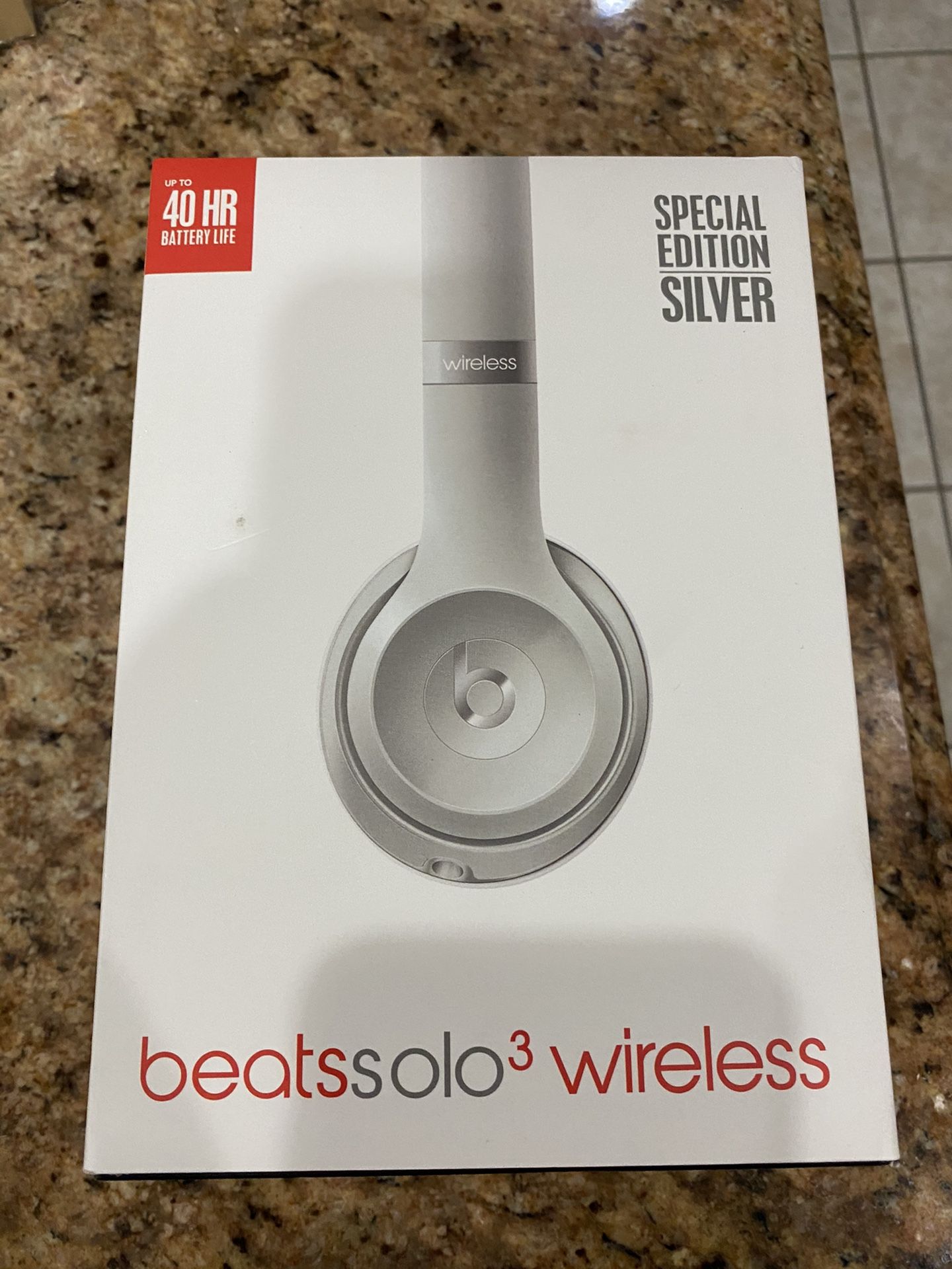 Beats Solo 3 Wireless Silver Metallic Special Edition!