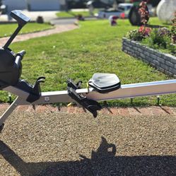 Rowing Machine- Spirit XRW600