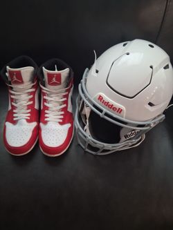 SPEEDFLEX HELMET  & JORDAN 1 CLEATS (8.5)