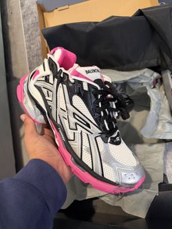Balenciaga runner