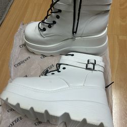 Woman Shoes
