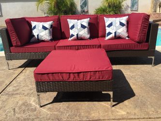 BRAND NEW SECTIONAL OUTDOOR PATIO
