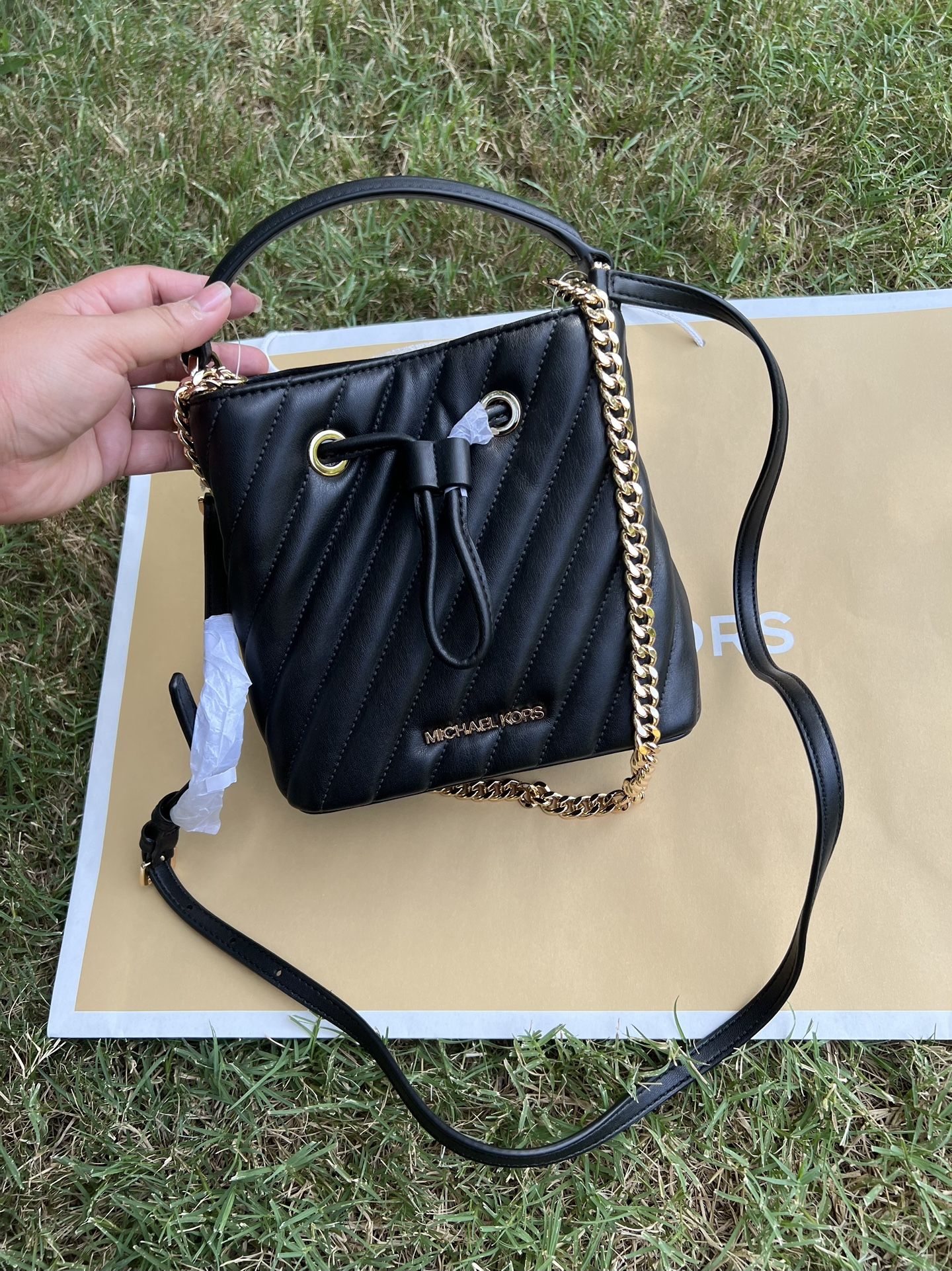 Michael Kors Suri Bucket Bag Jewelry Accessories