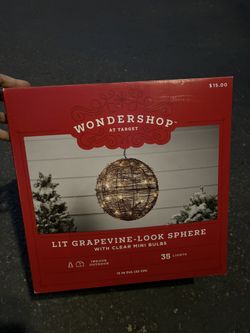 Unopened Christmas Light Grapevine Sphere
