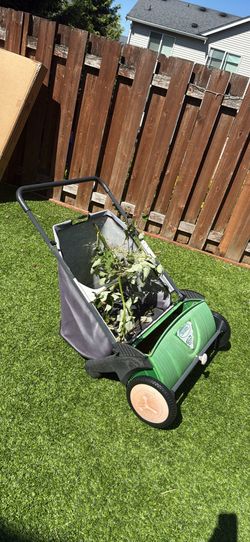 leaf collecting cart