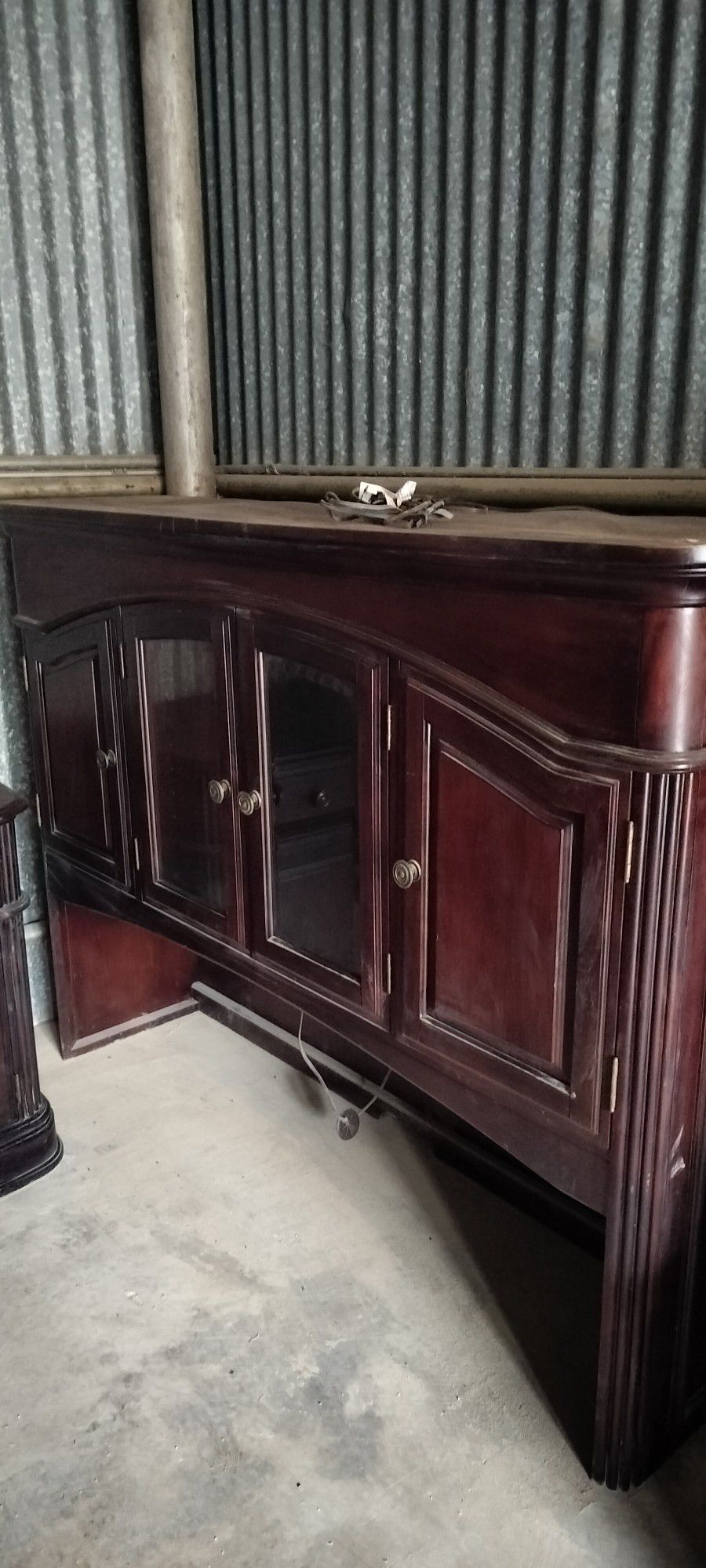 Credenza Hutch With Base