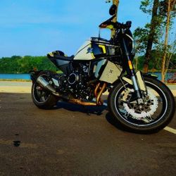 ONLY 2K MILES !!! 2023 CFMOTO CLX-S KTM Division