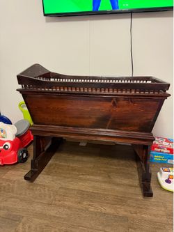 Solid wood baby cradle