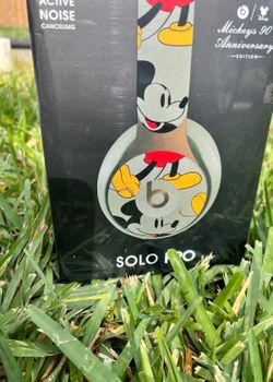 Beats Solo Pro (mickey special edition)