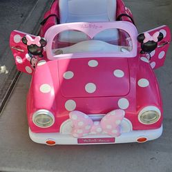 Minnie Mouse power wheel