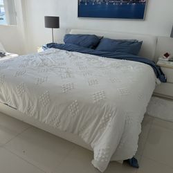 King Size Bed + 2 Nightstands + Almost New Mattress – $300