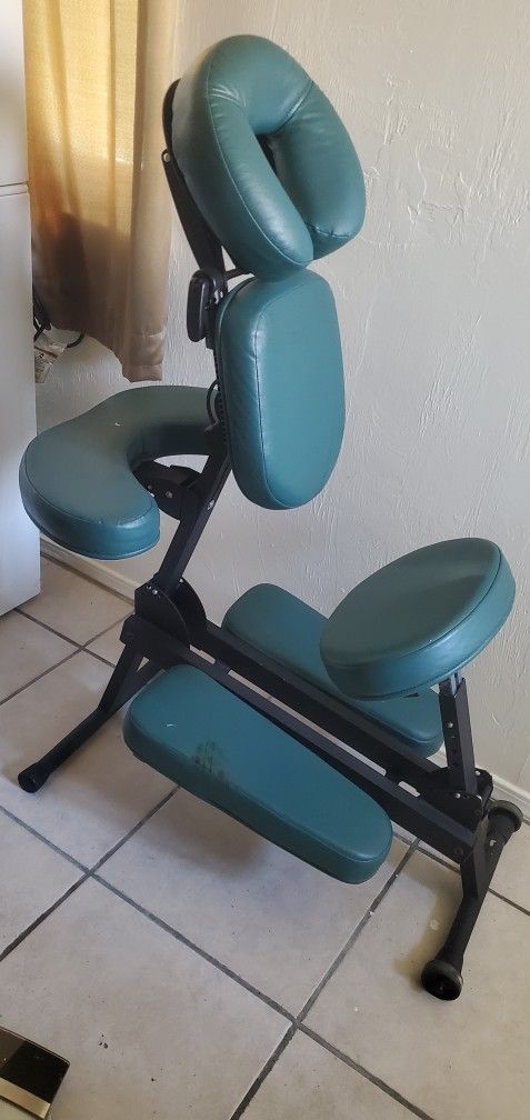 EARTHLITE massage Chair