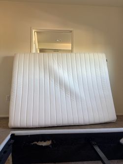 Free queen mattress from ikea.