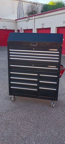 Husky tool box
