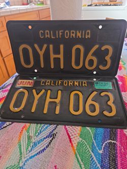 2 Vintage MATCHING CALIFORNIA 1963 BLK and Yellow License Plates Very Hard To Find