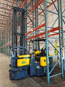 Combi Lift ( very low use)