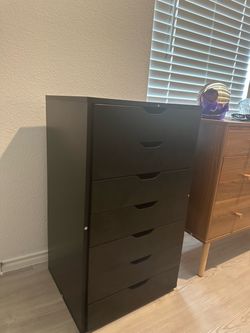 Black 6-Drawer Tall Dresser Chest