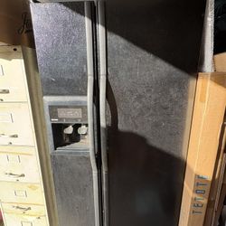 Free - Refrigerator / Freezer Kenmore 