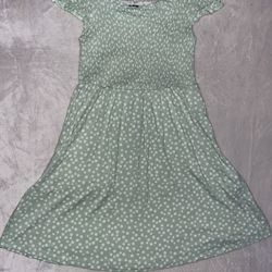 Forever 21 Light Green Dress. Size Small.