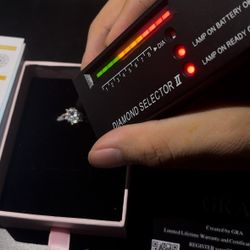 ✨️1ct Ring - Sparkles Like a Diamond💎 - Size 7📏 -GRA Certified✅️