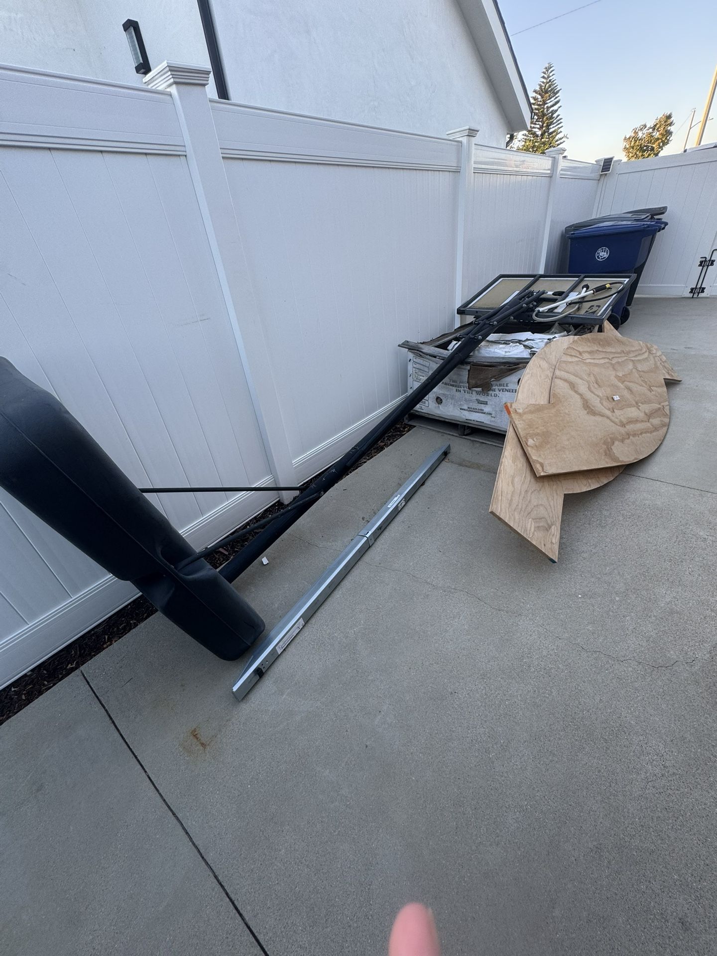 Free Basketball Hoop