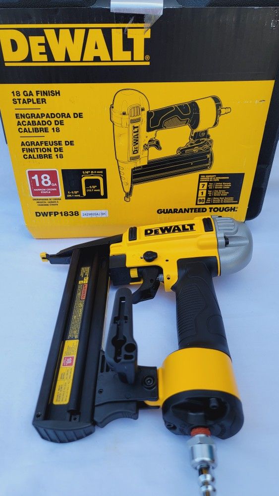 18-Gauge 1/4 in.
Crown Corded Stapler