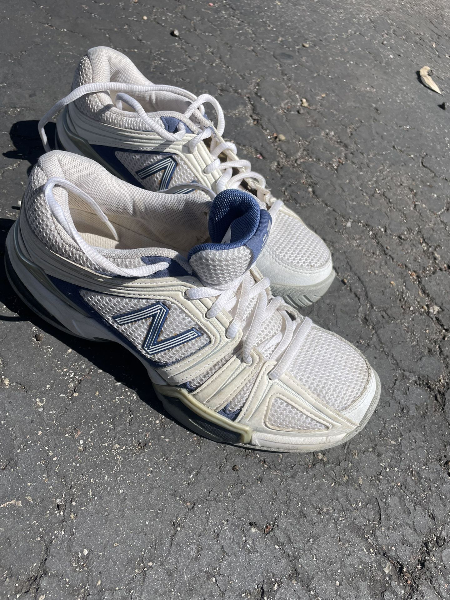 New Balance Tennis Sneakers Women’s