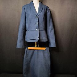 Women's Navy Blue 3 Button 2 Piece Skirt Suit (Size 8)