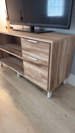 Dresser/bookshelf