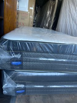 Twin size mattress Sealy Posturepedic pillow top