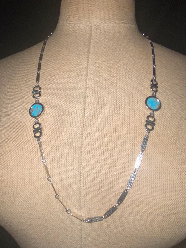 Vintage Monet 29” silvertone metal chain faux turquoise spring clasp