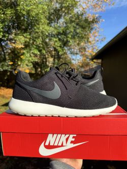 Nike Roshe Size 12