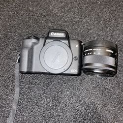 Canon M50 + batteries&chargers&bag 