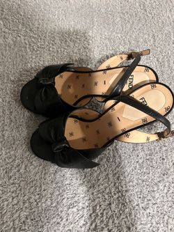 FENDI sandal’s en buen estado talla 7