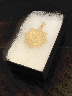 Beautiful Eternity Symbol (14k 3.7 Grams of Yellow Gold)